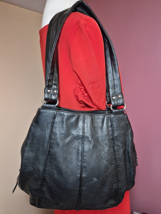 Tignanello Handbags - Tignanello‎ Black Pebbled Leather HoBo Shoulder Bag